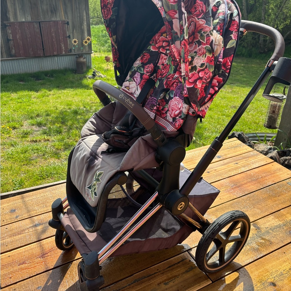 Cybex brand premium platinum spring blossom Stroller with Rose Gold Black Frame